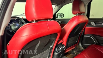 2019 Alfa Romeo Giulia Ti – miniatura 29