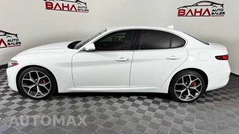 2019 Alfa Romeo Giulia Ti – miniatura 4