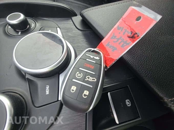 2019 Alfa Romeo Giulia - miniatura 8