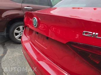 2019 Alfa Romeo Giulia – miniatura 30