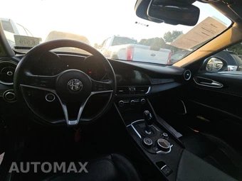 2019 Alfa Romeo Giulia – miniatura 11