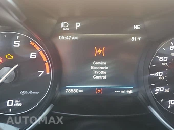 2019 Alfa Romeo Giulia – miniatura 12