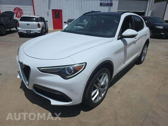2019 Alfa Romeo Stelvio Sport