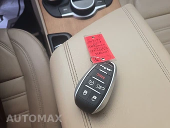 2019 Alfa Romeo Stelvio Ti Lusso – miniatura 14