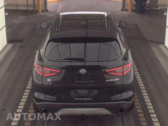 2019 Alfa Romeo Stelvio Ti Sport – miniatura 5