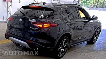 2019 Alfa Romeo Stelvio Ti Sport – miniatura 4