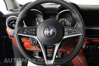 2019 Alfa Romeo Stelvio Ti – miniatura 13