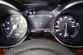 2019 Alfa Romeo Stelvio Ti – miniatura 14