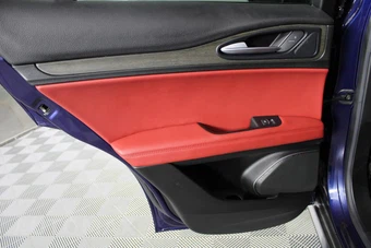 2019 Alfa Romeo Stelvio Ti – miniatura 46