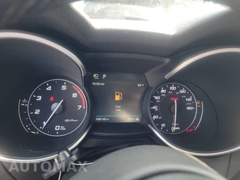 2019 Alfa Romeo Stelvio Ti – miniatura 12