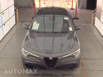 2019 Alfa Romeo Stelvio Ti – miniatura 2