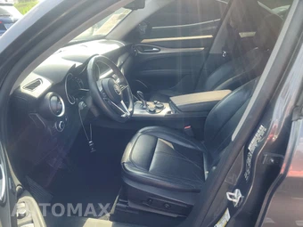 2019 Alfa Romeo Stelvio Ti – miniatura 7