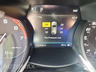 2019 Alfa Romeo Stelvio Ti – miniatura 15