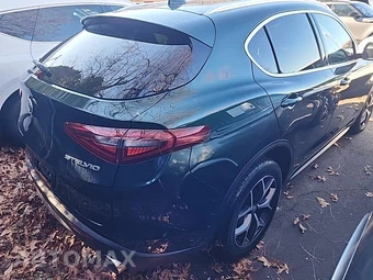 2019 Alfa Romeo Stelvio Ti – miniatura 4
