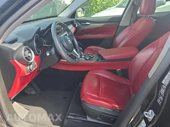 2019 Alfa Romeo Stelvio Ti – miniatura 13