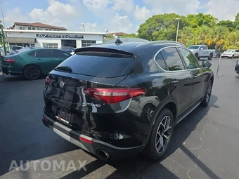 2019 Alfa Romeo Stelvio Ti – miniatura 4