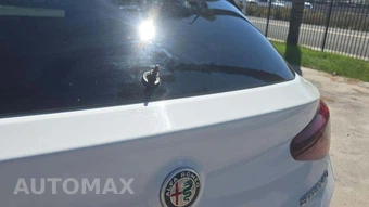 2019 Alfa Romeo Stelvio – miniatura 23