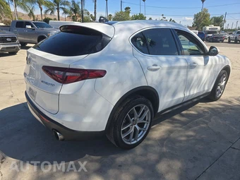 2019 Alfa Romeo Stelvio – miniatura 4