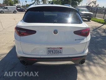 2019 Alfa Romeo Stelvio – miniatura 5