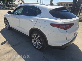 2019 Alfa Romeo Stelvio – miniatura 6