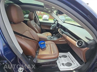 2019 Alfa Romeo Stelvio – miniatura 15