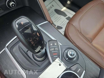 2019 Alfa Romeo Stelvio – miniatura 5