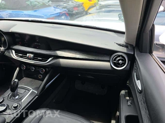 2019 Alfa Romeo Stelvio – miniatura 19