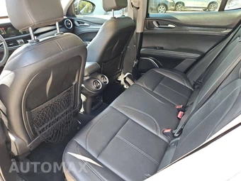 2019 Alfa Romeo Stelvio – miniatura 33
