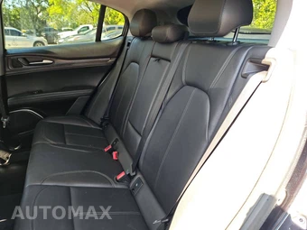 2019 Alfa Romeo Stelvio – miniatura 34