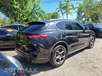 2019 Alfa Romeo Stelvio – miniatura 5