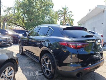 2019 Alfa Romeo Stelvio – miniatura 8