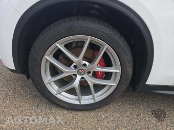 2019 Alfa Romeo Stelvio - miniatura 19