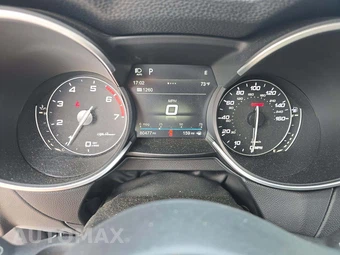 2019 Alfa Romeo Stelvio - miniatura 6