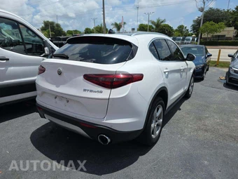 2019 Alfa Romeo Stelvio – miniatura 3