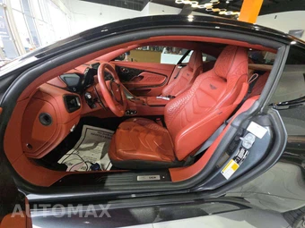 2019 Aston Martin DBS Superleggera Coupe - miniatura 6
