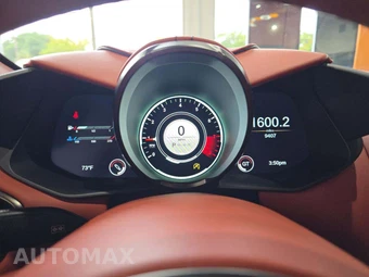 2019 Aston Martin DBS Superleggera Coupe - miniatura 9