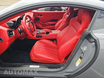 2019 Aston Martin Vantage - miniatura 7
