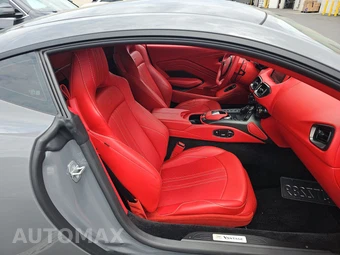 2019 Aston Martin Vantage - miniatura 8