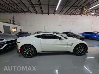 2019 Aston Martin Vantage - miniatura 4