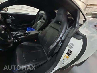2019 Aston Martin Vantage - miniatura 6