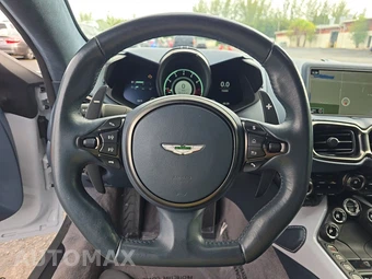 2019 Aston Martin Vantage - miniatura 10