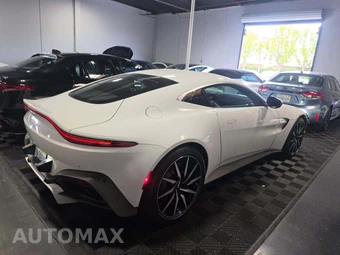 2019 Aston Martin Vantage - miniatura 3