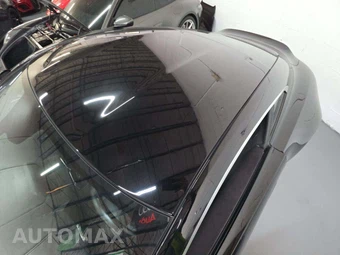 2019 Aston Martin Vantage - miniatura 12