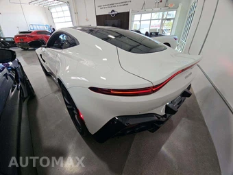 2019 Aston Martin Vantage - miniatura 2