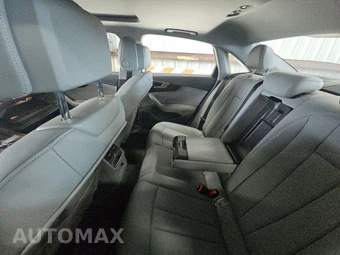 2019 Audi A4 Sedan Premium Plus – miniatura 13