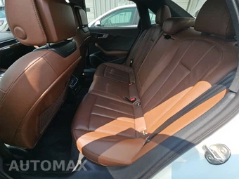2019 Audi A4 Sedan Premium Plus – miniatura 13
