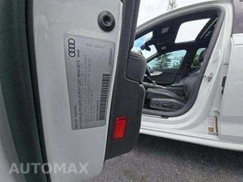 2019 Audi A4 Sedan Premium Plus – miniatura 5
