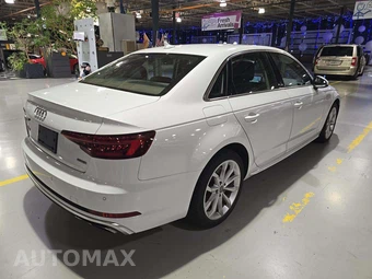 2019 Audi A4 Sedan Premium Plus - miniatura 3