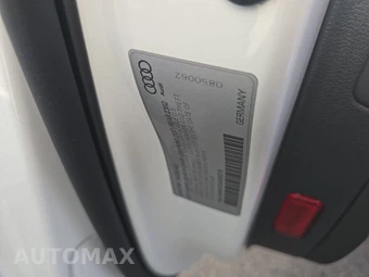 2019 Audi A4 Sedan Premium Plus – miniatura 14