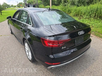 2019 Audi A4 Sedan Premium - miniatura 2